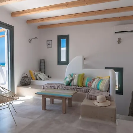 Villa Mikri *