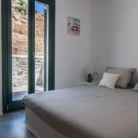 Mikri Villa