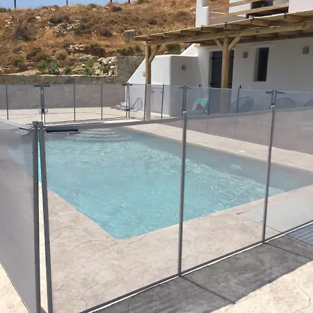 Villa Mikri *