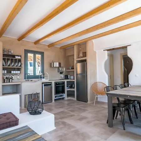 Villa Mikri *